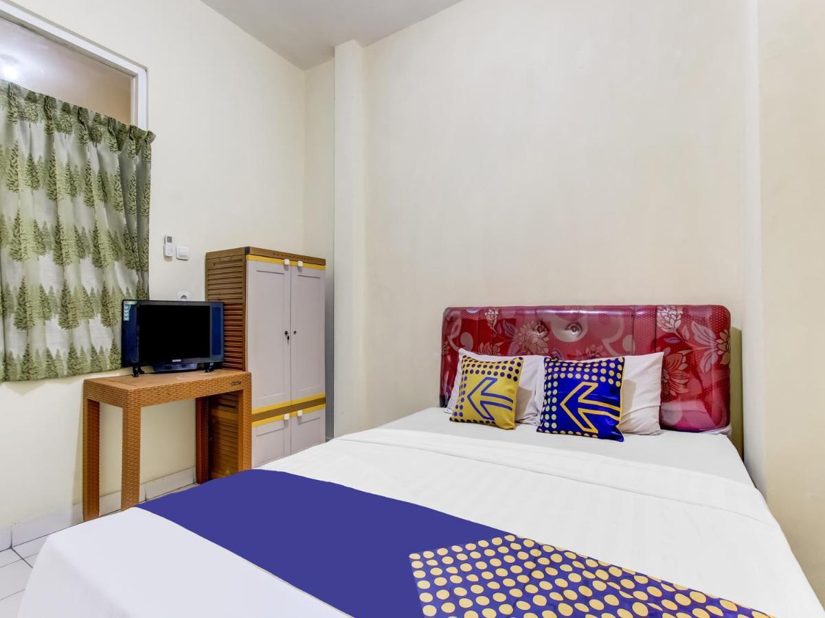 สปอต ออน 91374 เอเชีย สเตย์ เซอมารัง Hotel ภายนอก รูปภาพ
