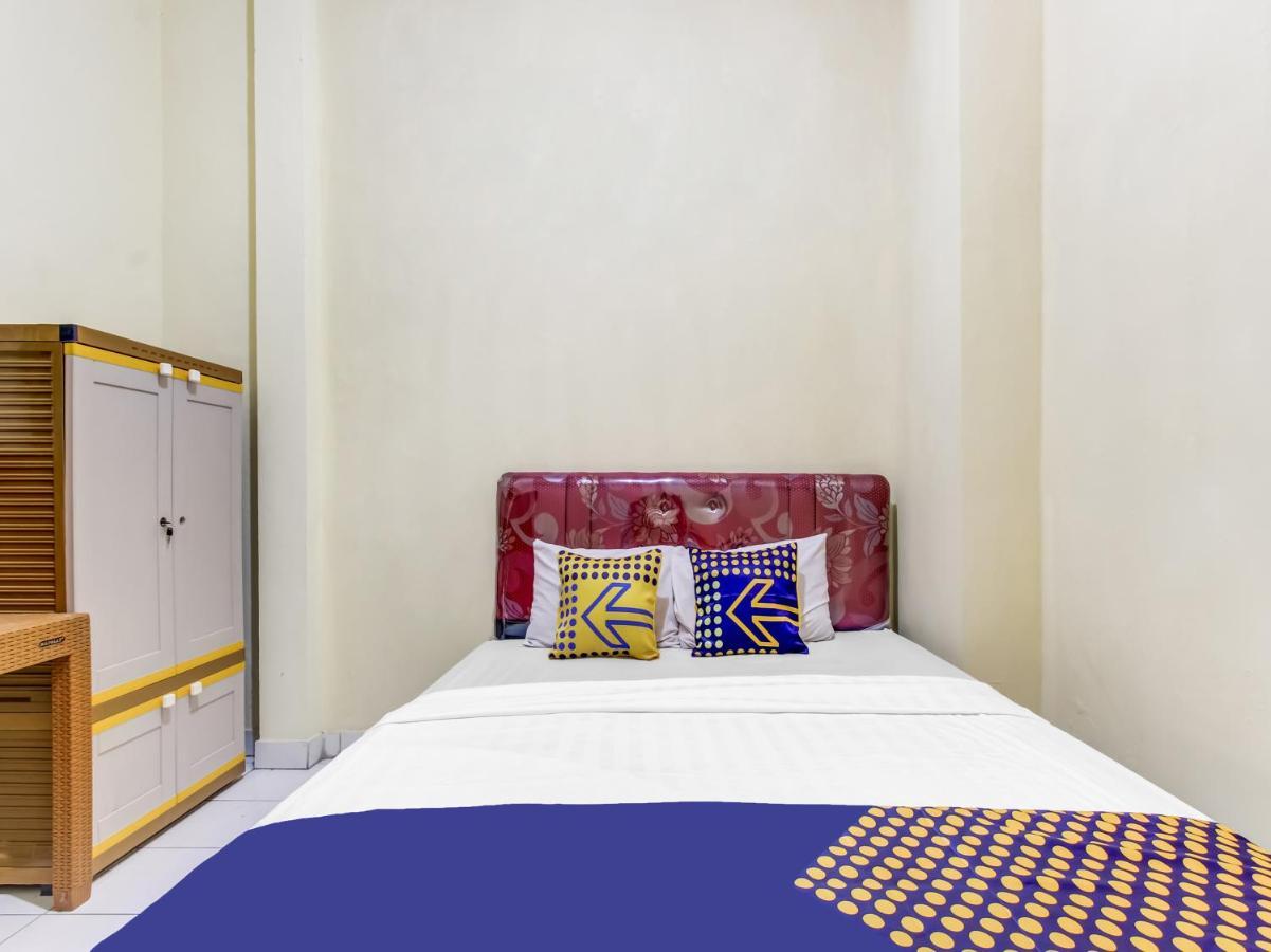 สปอต ออน 91374 เอเชีย สเตย์ เซอมารัง Hotel ภายนอก รูปภาพ
