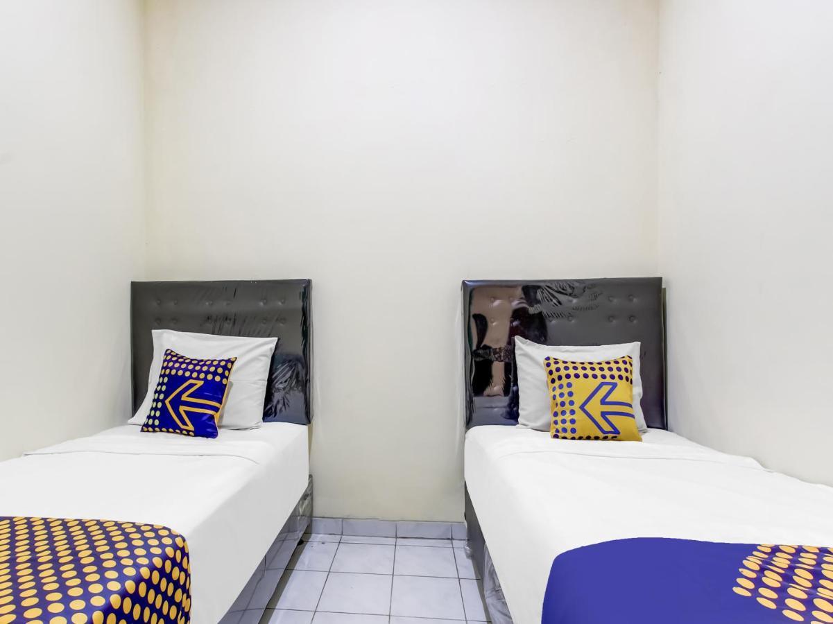 สปอต ออน 91374 เอเชีย สเตย์ เซอมารัง Hotel ภายนอก รูปภาพ
