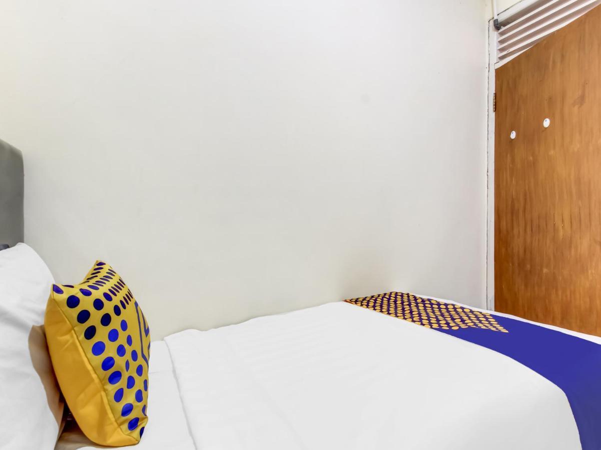 สปอต ออน 91374 เอเชีย สเตย์ เซอมารัง Hotel ภายนอก รูปภาพ